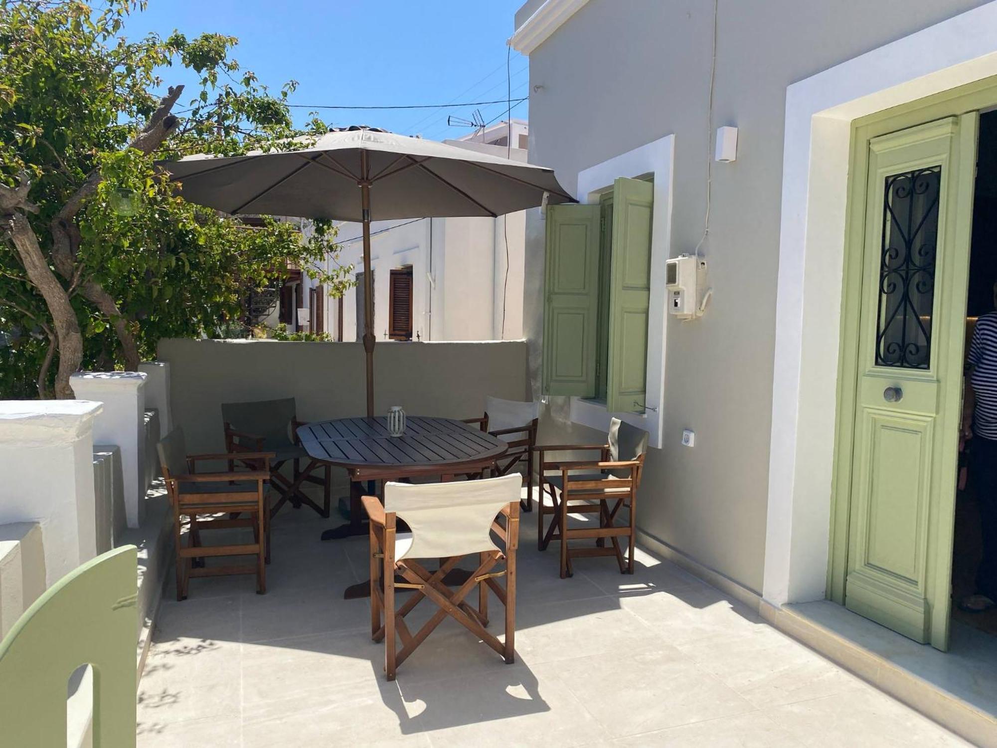 Villa Theoni Chalki Town Extérieur photo