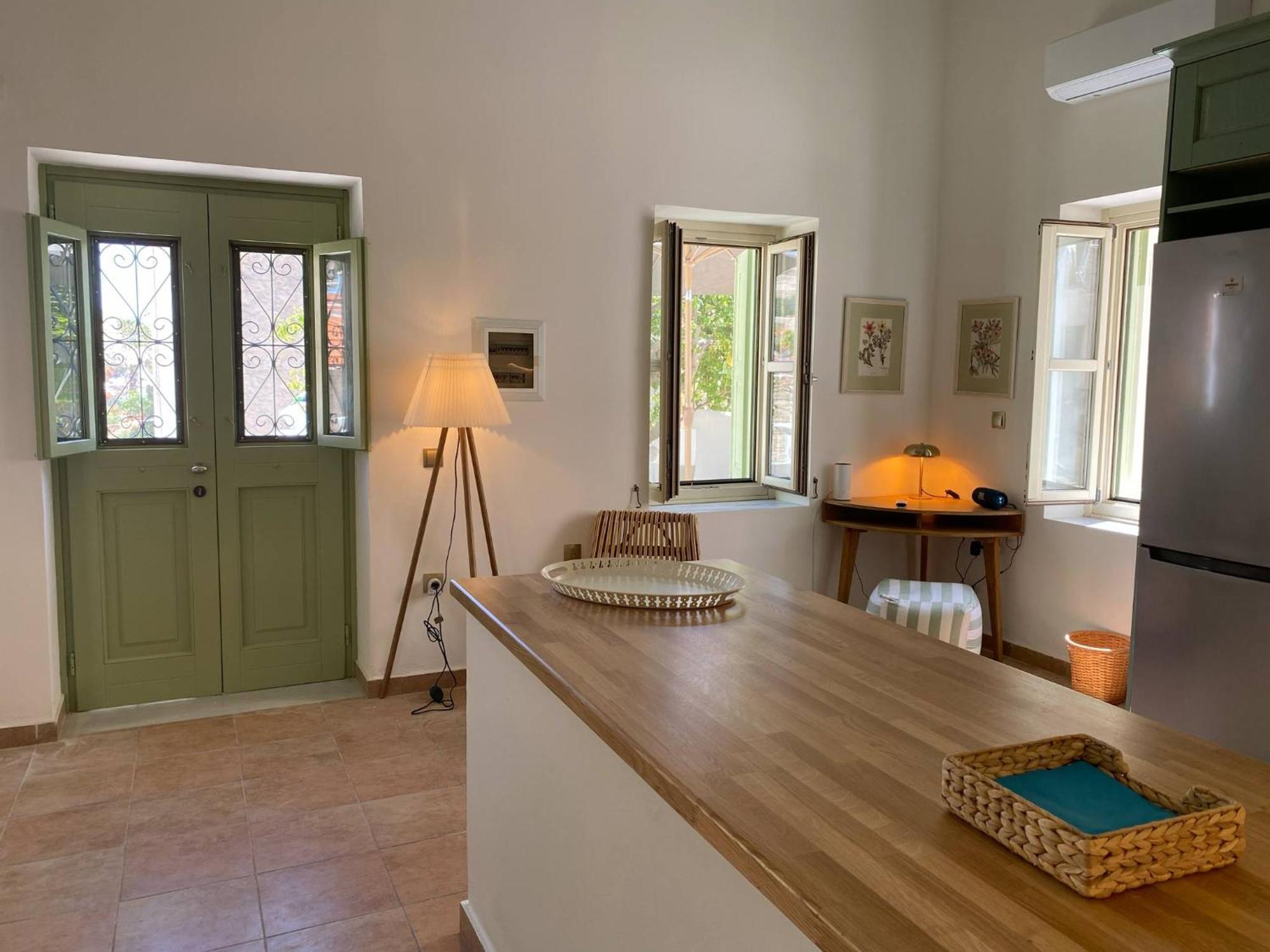 Villa Theoni Chalki Town Extérieur photo