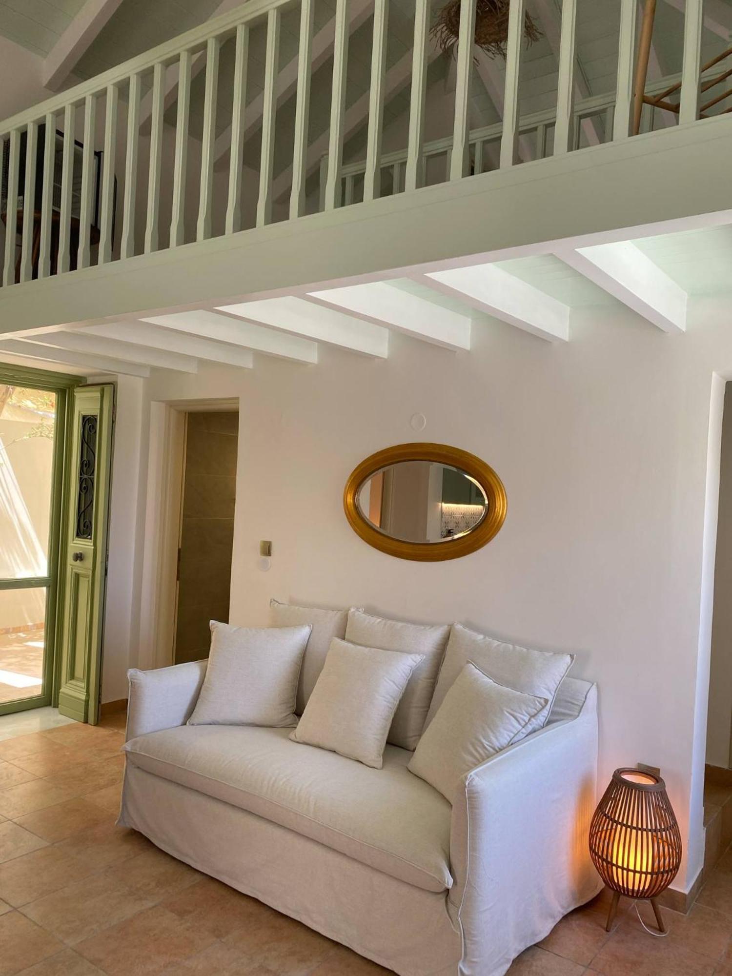 Villa Theoni Chalki Town Extérieur photo